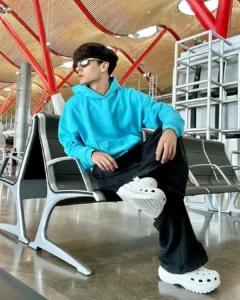 Airport Outfit with Crocs
