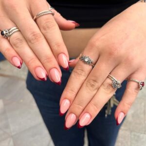 red nail designs