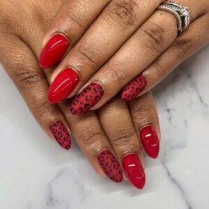red nail designs