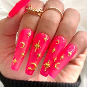red nail designs