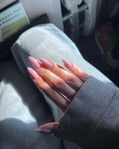 almond nails designs