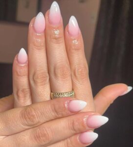 almond nails designs
