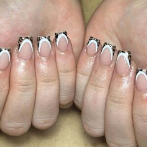 Leopard Print on White nails
