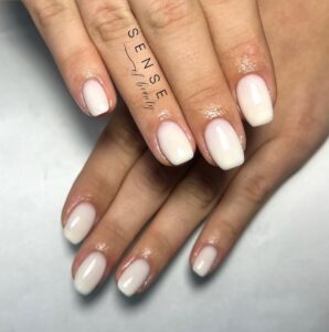 Milky White Short Nails