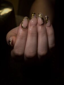 almond nails designs