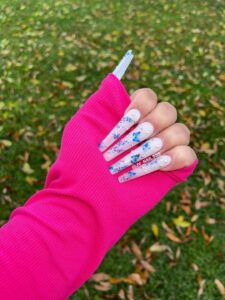 Tiny Floral white nail Art