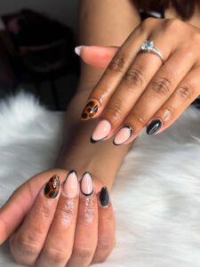 almond nails designs